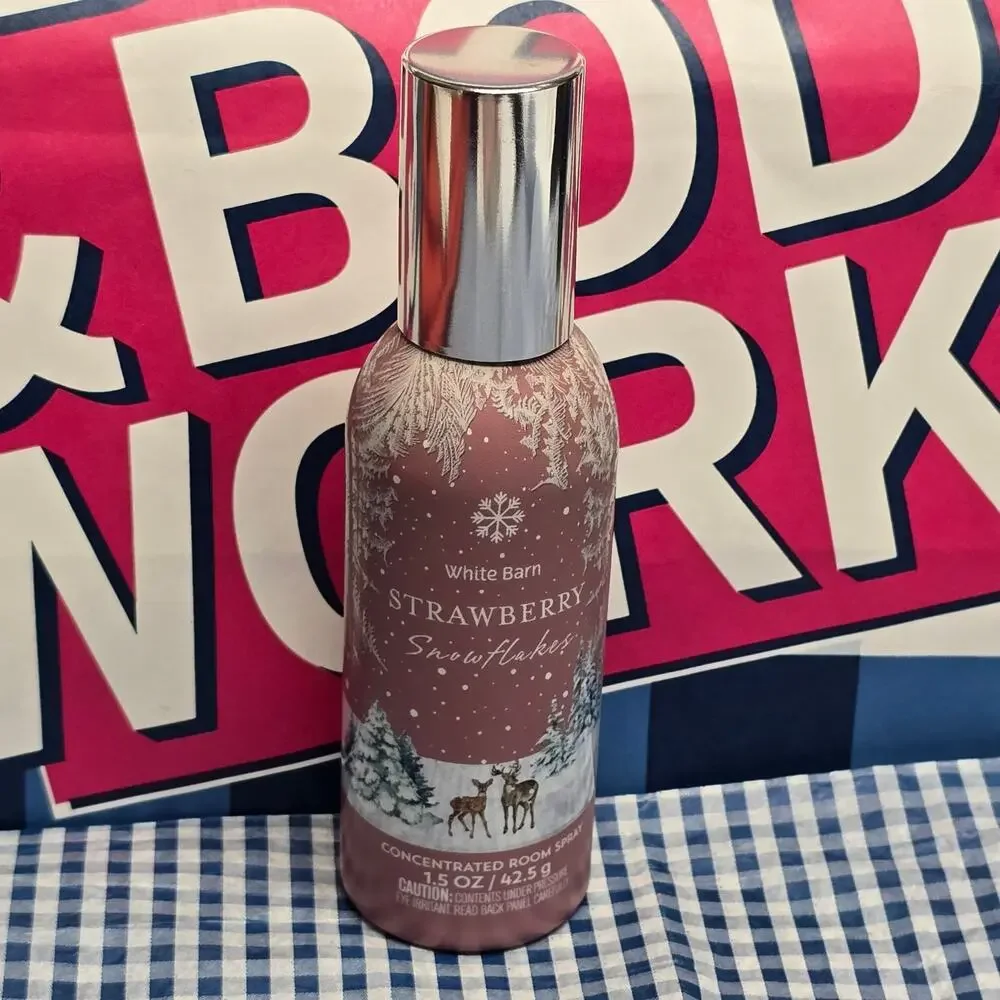 BBW Strawberry Snowflake Holiday Home Room Fragrance Spray White Barn